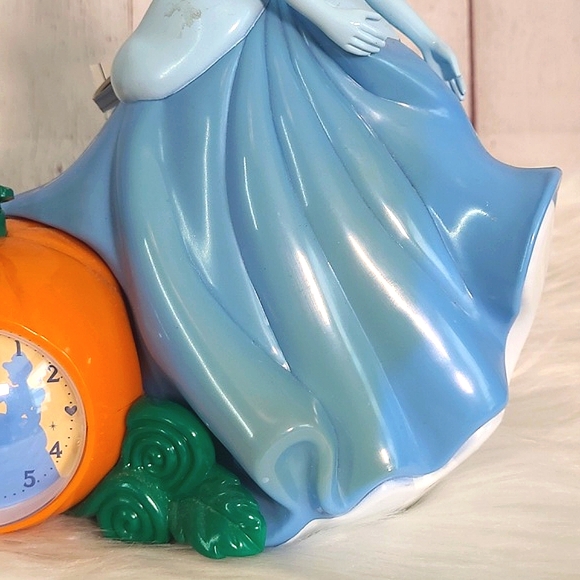 Vintage 90s Disney Fantasma Cinderella Musical Alarm Clock Battery Operated - Picture 5 of 17